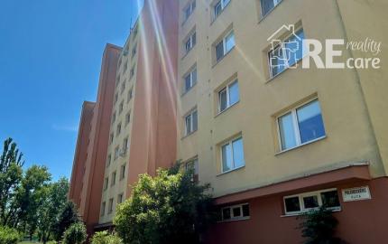 REZERVOVANÉ! Na predaj 2 izbový byt po rekonštrukcii v obľúbenej lokalite Bratislavy