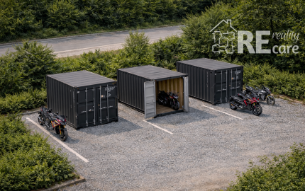 Predaj pozemku s kontajnerom -skladovanie/parkovanie motorky