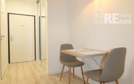 Na prenájom kompletne zariadený 1 izbový byt v novostavbe