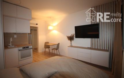Na prenájom kompletne zariadený 1 izbový byt v novostavbe