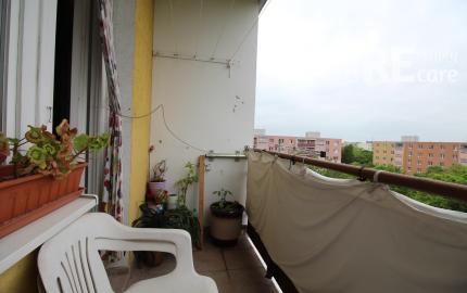 Na prenájom 3 a pol izbový byt na Jesennej ulici v Ružinove