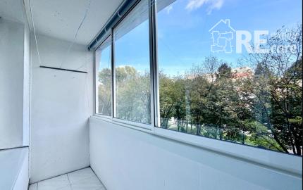 Garsónka s loggiou a klimatizáciou v centre Petržalky