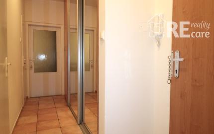 Na prenájom 1,5-izbový byt s balkónom pri Račianskom mýte