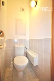 REZERVOVANÉ! Na predaj 2 izbový byt po rekonštrukcii v obľúbenej lokalite Bratislavy