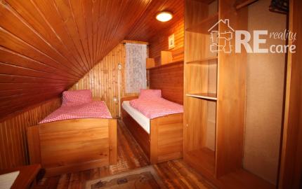 Na prenájom zrekonštruovaná a zariadená chata v atraktívnej lokalite