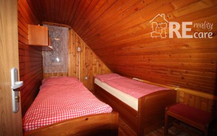 Na prenájom zrekonštruovaná a zariadená chata v atraktívnej lokalite