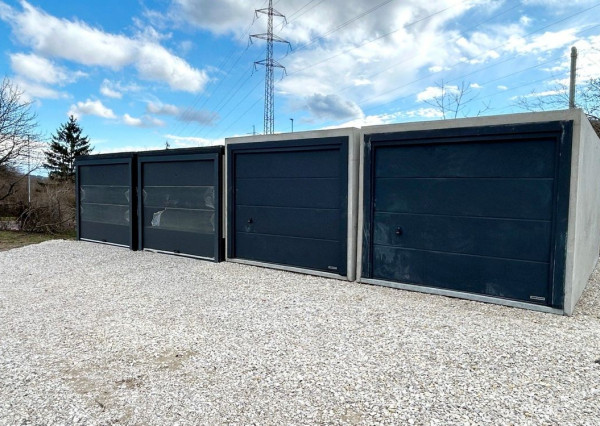 Na predaj nová betónová garáž spolu s pozemkom v Bratislave