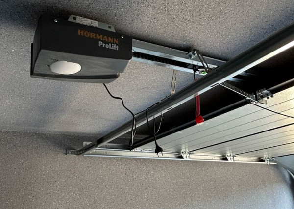 Na predaj nová betónová garáž spolu s pozemkom v Bratislave