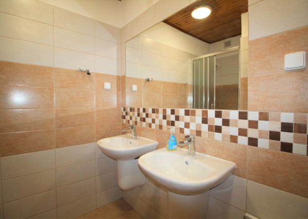 Na prenájom zrekonštruovaná a zariadená chata v atraktívnej lokalite