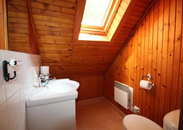 Na prenájom zrekonštruovaná a zariadená chata v atraktívnej lokalite