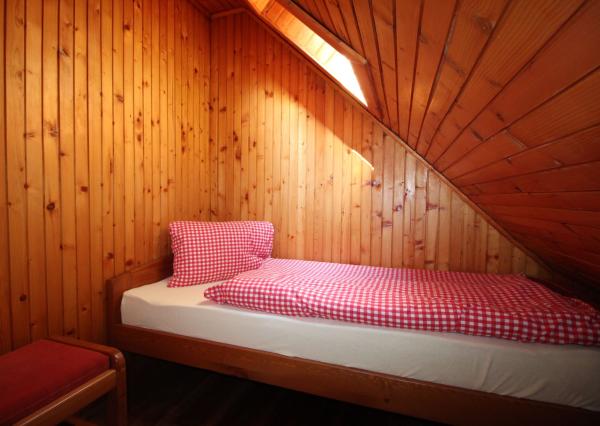 Na prenájom zrekonštruovaná a zariadená chata v atraktívnej lokalite