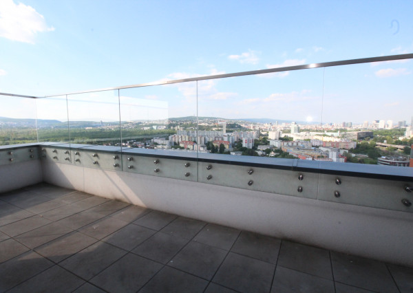 Exkluzívny mezonet s panoramatickou terasou a výhľadom na Bratislavu