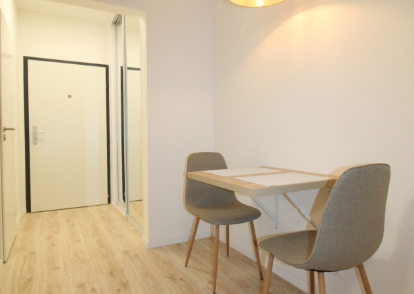 Na prenájom kompletne zariadený 1 izbový byt v novostavbe