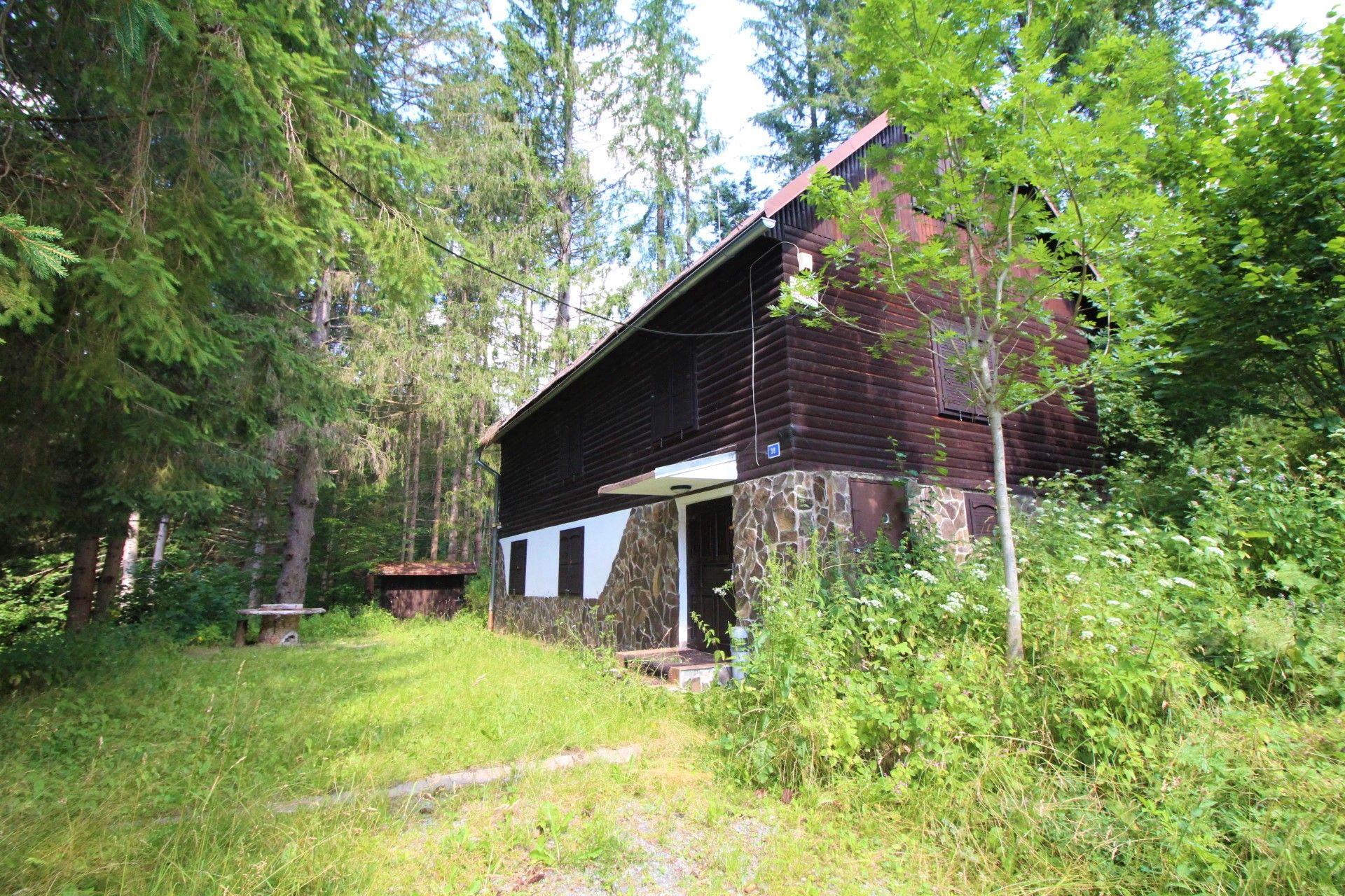 Na prenájom zrekonštruovaná a zariadená chata v atraktívnej lokalite