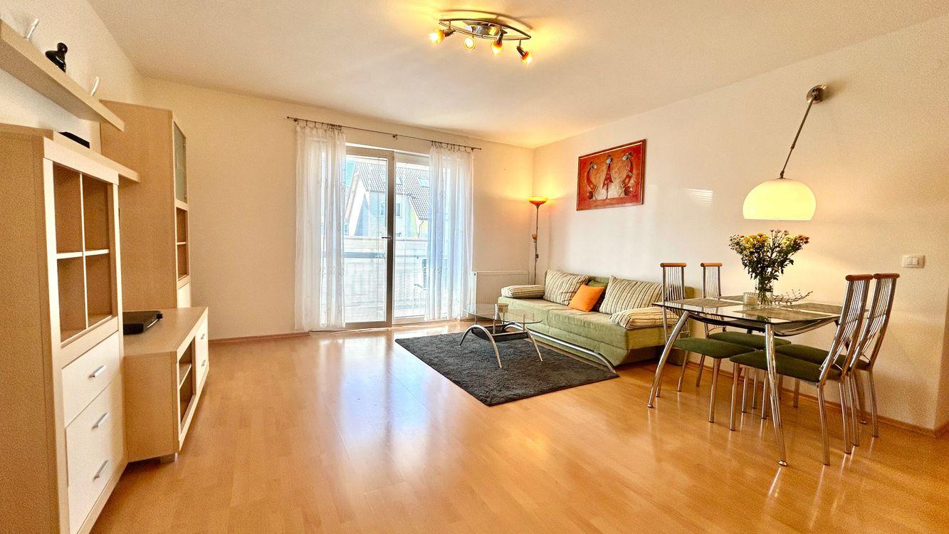 Na predaj priestranný 3 izbový byt v tehlovom bytovom dome v tichej lokalite BA