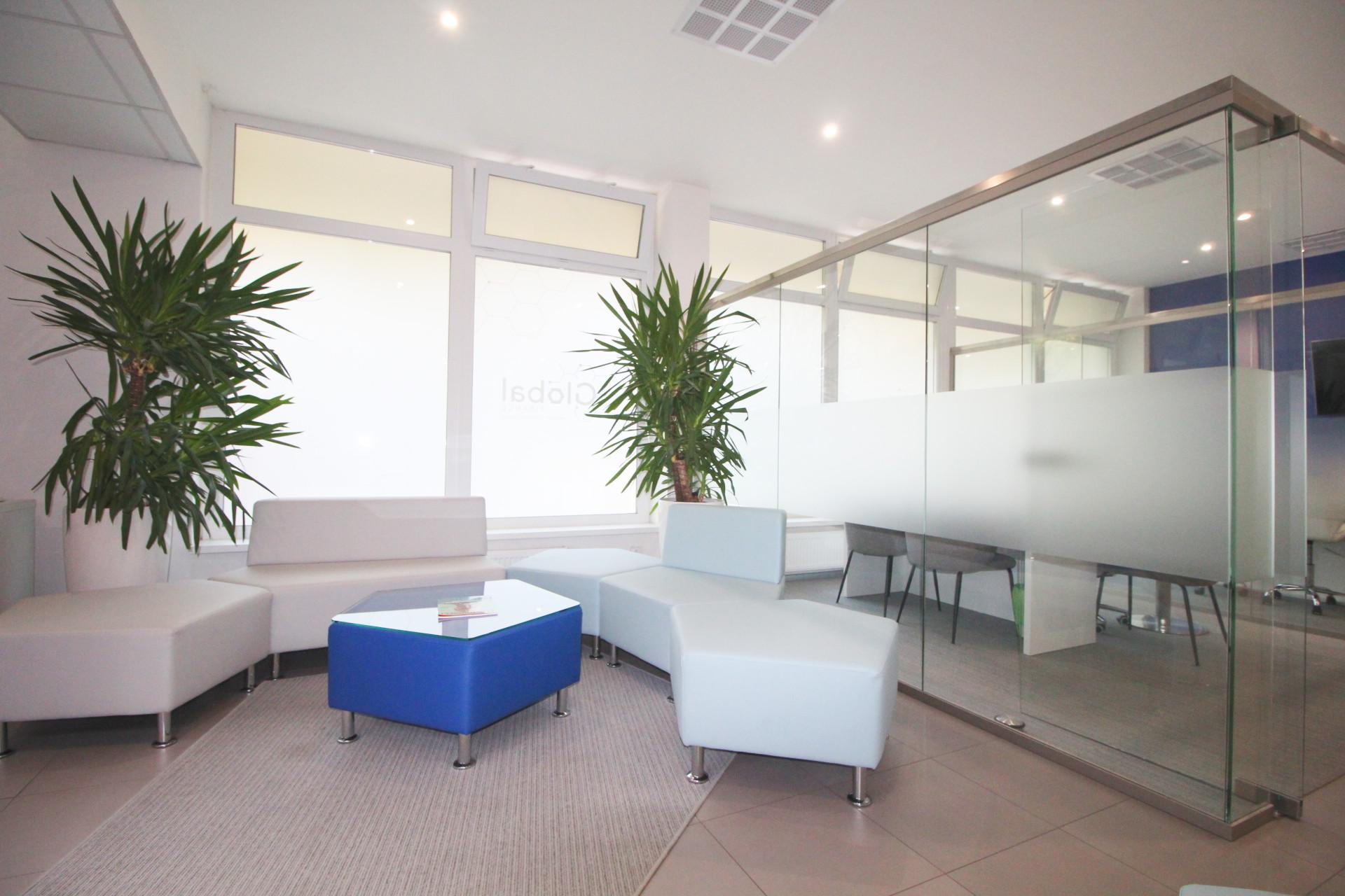 Na predaj obchodný priestor s dvoma vstupmi priamo z ulice